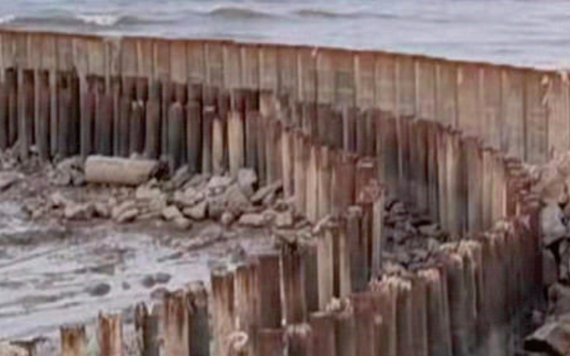 江蘇濱海風(fēng)電場(chǎng)臨海風(fēng)機(jī)道路、平臺(tái)防沖墻工程